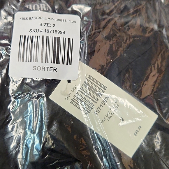 ❤️NWT HOT TOPIC SEXY LACED BLACK DRESS - PUFF SLEEVE - POCKETS - PLUS SIZE - Picture 7 of 12